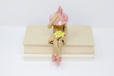 Shy fairy-yellow posy